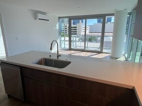 1500 Rycroft St, Unit 312R in Honolulu, HI - Foto de edificio - Building Photo