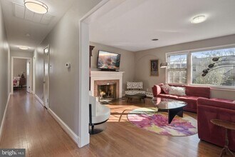 3919 Keith Pl in Annandale, VA - Building Photo - Building Photo