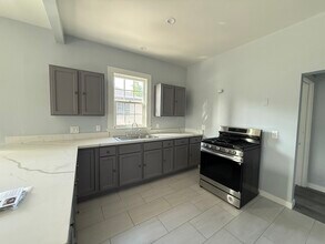 396 N 17th St in San Jose, CA - Building Photo - Building Photo