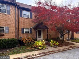 120 Eaton Dr in Wayne, PA - Building Photo