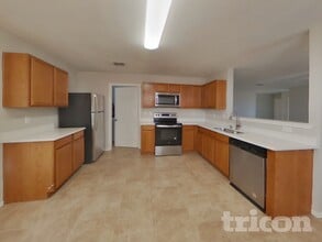 6216 Thoroughbred Trail in Denton, TX - Building Photo - Building Photo