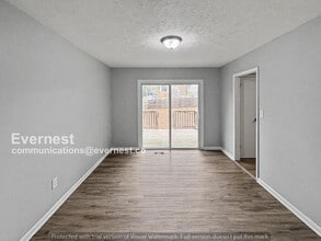 702 Winter Ln in Jonesboro, GA - Foto de edificio - Building Photo