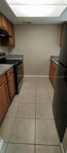 9525 Lake Park Dr in Thonotosassa, FL - Building Photo - Building Photo