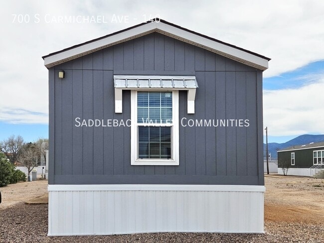 700 S Carmichael Ave