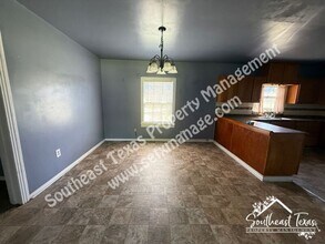 3255 Charles St in Beaumont, TX - Building Photo - Building Photo