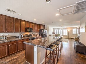 1308 Jewelstone Cir in Henderson, NV - Building Photo - Building Photo