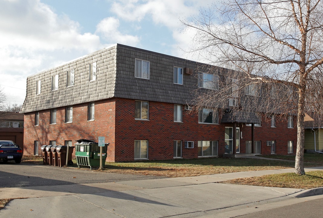 Montana Apartments in St. Paul, MN - Foto de edificio