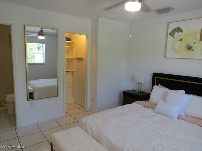 property at 717 95th Ave N