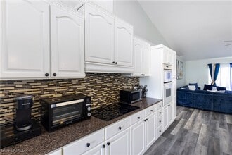 307 NW 3rd Pl in Cape Coral, FL - Building Photo - Building Photo