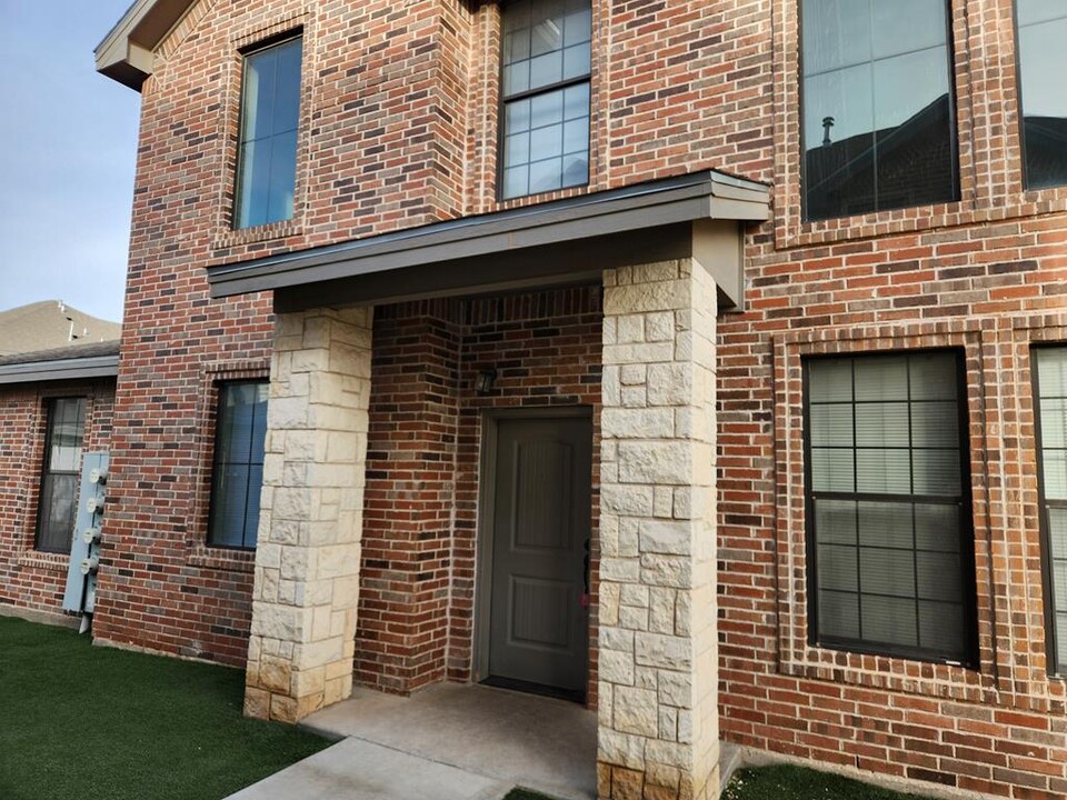 3001 Pointer Ln in Odessa, TX - Building Photo