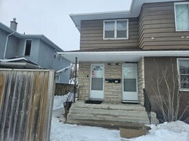 113 Academy Rd in Winnipeg, MB - Building Photo