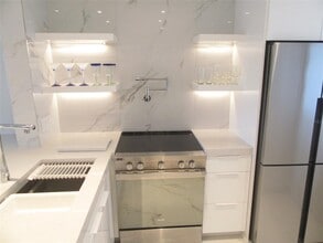 12538 SW Kingsway Cir in Lake Suzy, FL - Building Photo - Building Photo