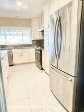 4146 Combe Way in San Diego, CA - Building Photo - Building Photo