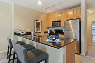 318 N Desplaines St in Chicago, IL - Building Photo - Building Photo