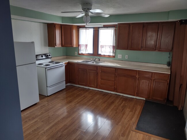 2307 S Madison St, Unit Apt #3