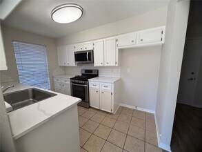 2758 Foliage Green Dr in Humble, TX - Building Photo - Building Photo