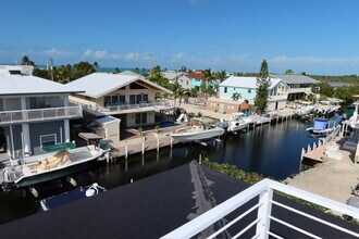 104 Primrose Ln in Layton, FL - Building Photo - Building Photo