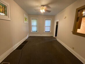 56 E Oakland Ave in Columbus, OH - Building Photo - Building Photo