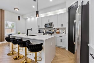 4216 Sterling St in Houston, TX - Building Photo - Building Photo