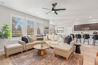 10053 W Lyrical Dr in Boise, ID - Building Photo - Building Photo