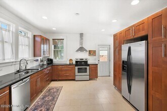 2575 Dellwood Ave in Jacksonville, FL - Building Photo - Building Photo