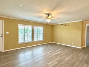 831 Country Club Rd in Allen, TX - Foto de edificio - Building Photo