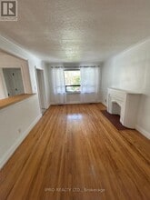 8 Northridge Ave in Toronto, ON - Building Photo - Building Photo