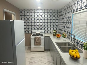 2422 Dublin St in New Orleans, LA - Building Photo - Building Photo