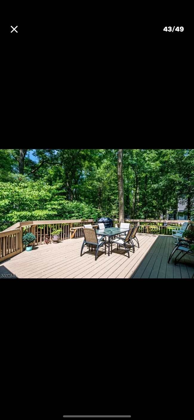 6 Oak Grove Ln in Edison, NJ - Building Photo - Building Photo