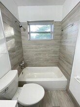 330 SW 19th St in Fort Lauderdale, FL - Building Photo - Building Photo