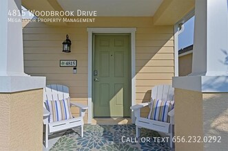 4815 Woodbrook Dr in Sarasota, FL - Building Photo - Building Photo