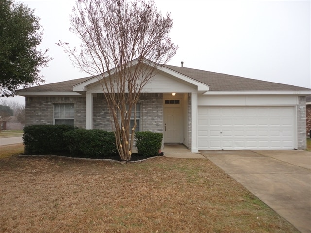 property at 2326 Loquat Ln