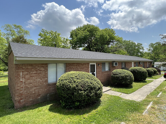 Ryan Street Apartments in Greensboro, NC - Foto de edificio - Building Photo