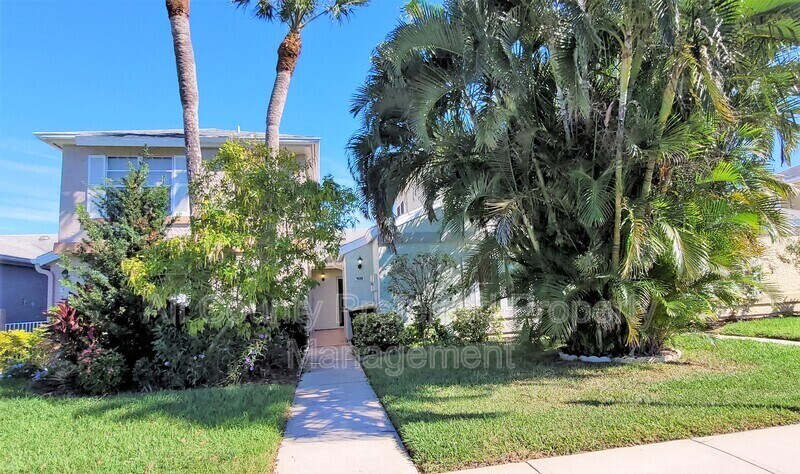 1485 Malibu Cir NE in Palm Bay, FL - Building Photo