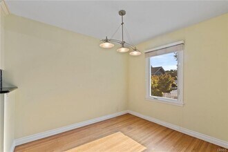 2616 N Poinsettia Ave in Manhattan Beach, CA - Building Photo - Building Photo