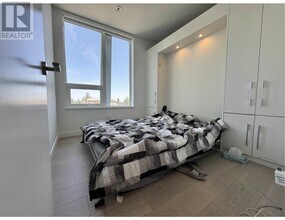 6537-6537 Telford Ave in Burnaby, BC - Building Photo - Building Photo