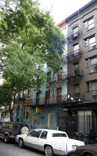 536 E 6th St in New York, NY - Foto de edificio - Building Photo