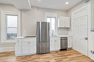 252 Lincoln St, Unit #3 in Denver, CO - Building Photo - Building Photo