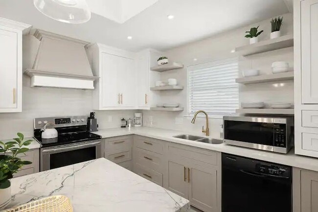 property at 312 Xanthisma Ave