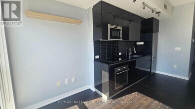 199 Slater St. in Ottawa, ON - Building Photo - Building Photo