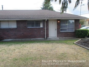 10607 47th Ave SW in Lakewood, WA - Building Photo - Building Photo