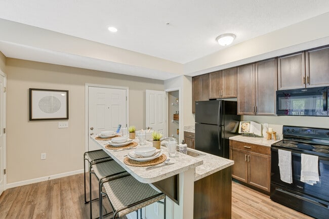 Woodfield Park in Columbus, OH - Building Photo - Building Photo