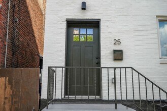 25 S 12th St in Pittsburgh, PA - Building Photo - Building Photo