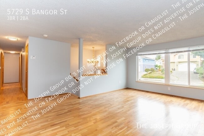 5729 S Bangor St in Seattle, WA - Building Photo - Building Photo
