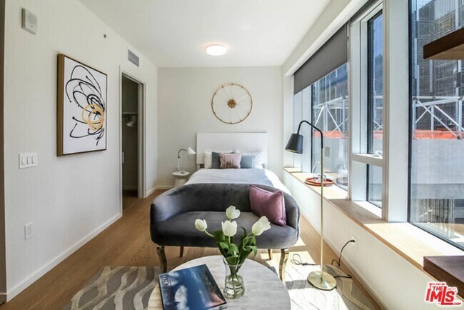 889 Francisco St, Unit 905 in Los Angeles, CA - Building Photo - Building Photo