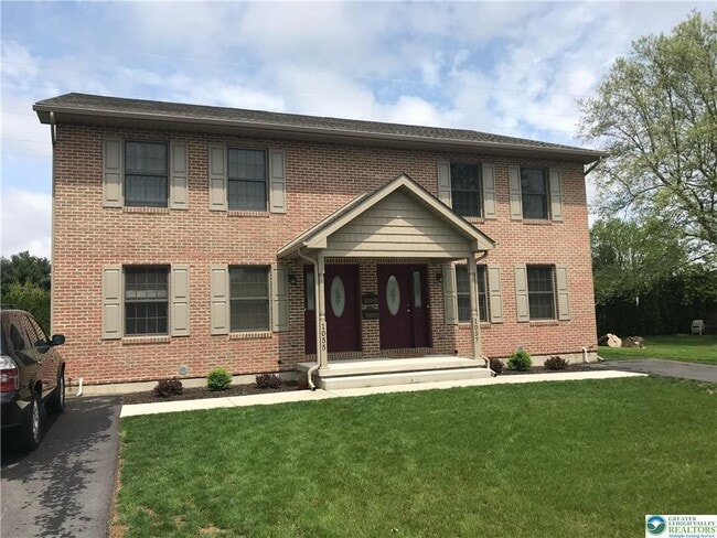 1055 Decatur St in Bethlehem, PA - Building Photo - Building Photo