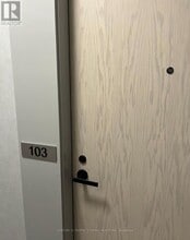 195 Commerce St in Vaughan, ON - Building Photo - Building Photo