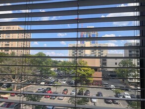 10 Huron Ave, Unit 5A in Jersey City, NJ - Foto de edificio - Building Photo