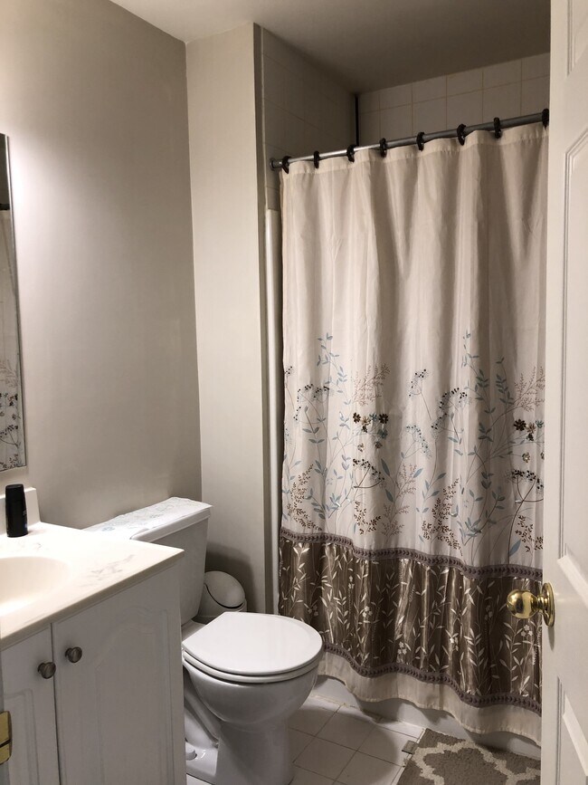 40 Arbor Cir in Colmar, PA - Building Photo - Building Photo