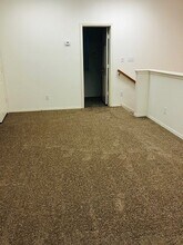 1782 N Gregg Ave, Unit Pool House in Fayetteville, AR - Building Photo - Building Photo